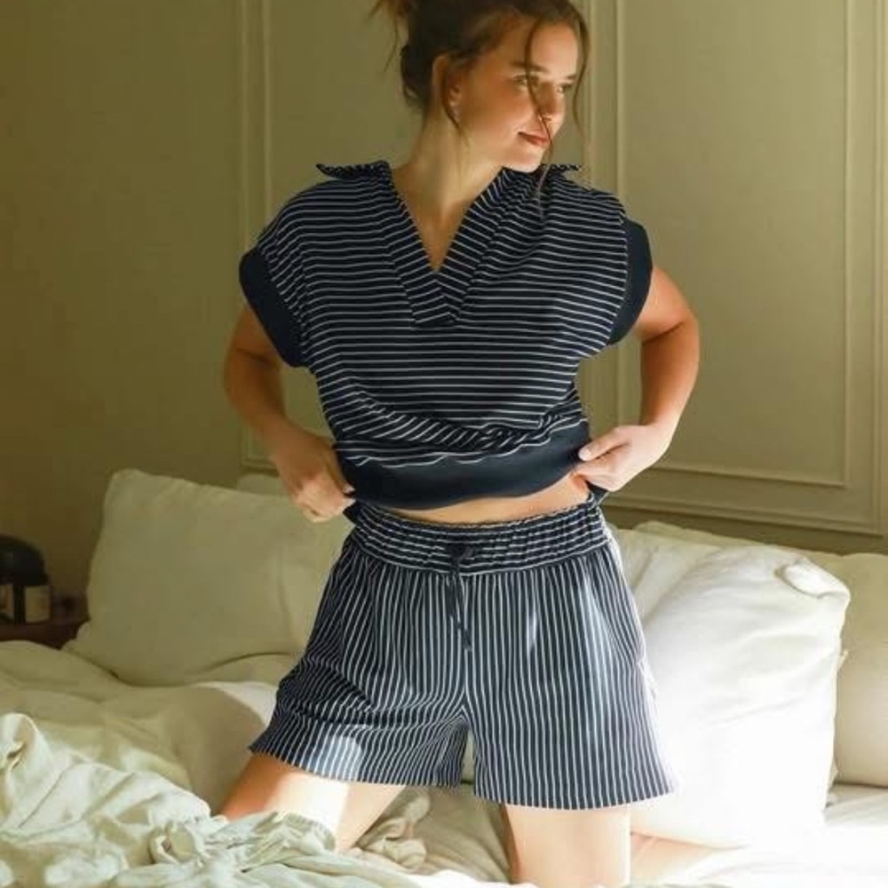 Umgee Navy and White Striped Lounge Set